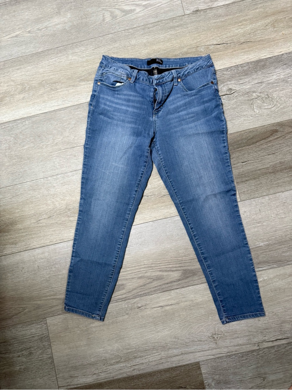 1822 Denim Medium Blue Skinny Jeans